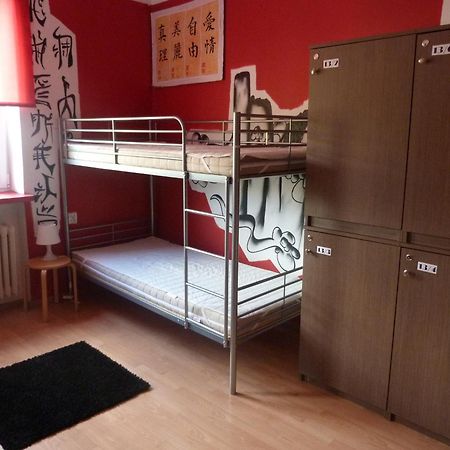 Jasna Hostelik Self Check-In Варшава Екстериор снимка